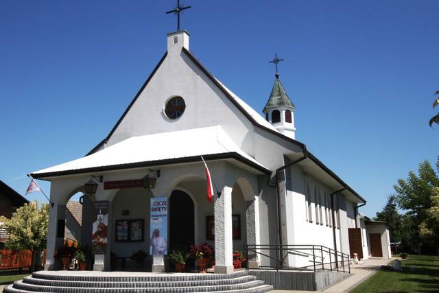 Kościół – Parafia Świętego Maksymiliana Kolbego, Dąbrowica