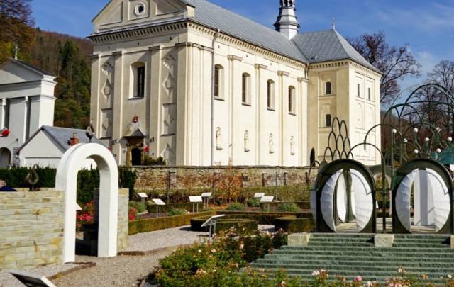 Kościół – Parafia Świętego Józefa Oblubieńca Najświętszej Maryi Panny, Muszyna