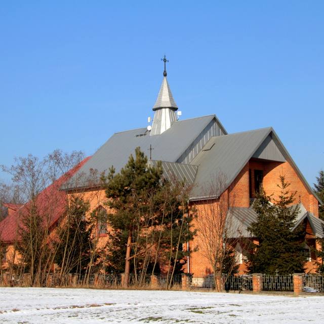 Kościół – Parafia Św. Izydora i św. Jadwigi Śląskiej, Alojzów