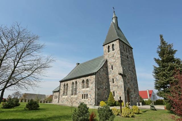 Kościół – Parafia św. Jadwigi, Zieleniewo