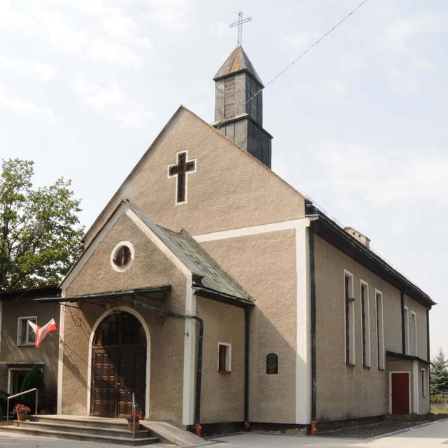 Kościół – Parafia Matki Bożej Królowej Polski, Radogoszcz