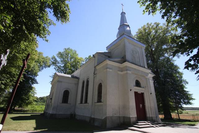 Kościół – Parafia Świętych Cyryla i Metodego, Sahryń