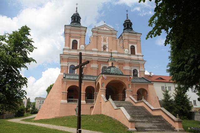 Kościół – Parafia Sanktuarium Św. Antoniego Padewskiego - Bazylika Mniejsza, Radecznica