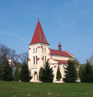 Kościół – Parafia Świętej Trójcy i Podwyższenia Krzyża Świętego, Wola Rafałowska