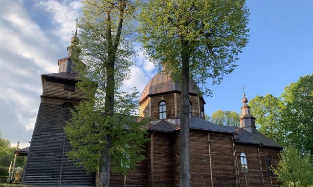 Kościół – Parafia Narodzenia Najświętszej Maryi Panny, Złockie