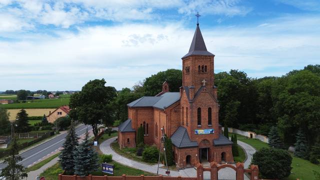 Kościół – Parafia Świętego Jakuba Apostoła, Siniarzewo