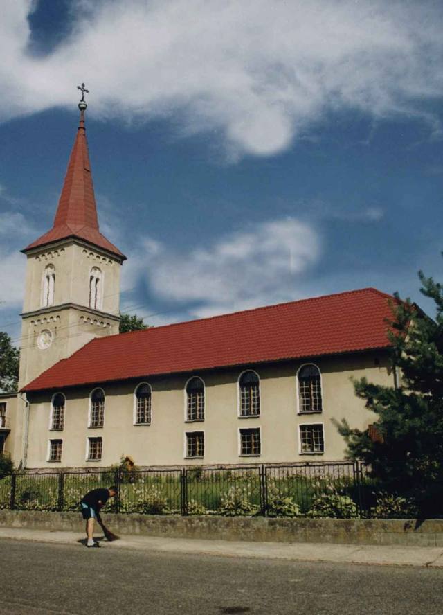 Kościół – Parafia Najświętszej Maryi Panny Królowej Polski, Januszkowice
