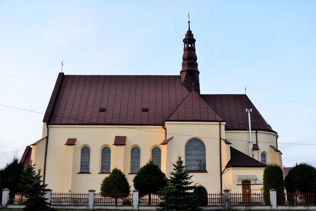 Kościół – Parafia Matki Bożej Królowej Polski, Widełka
