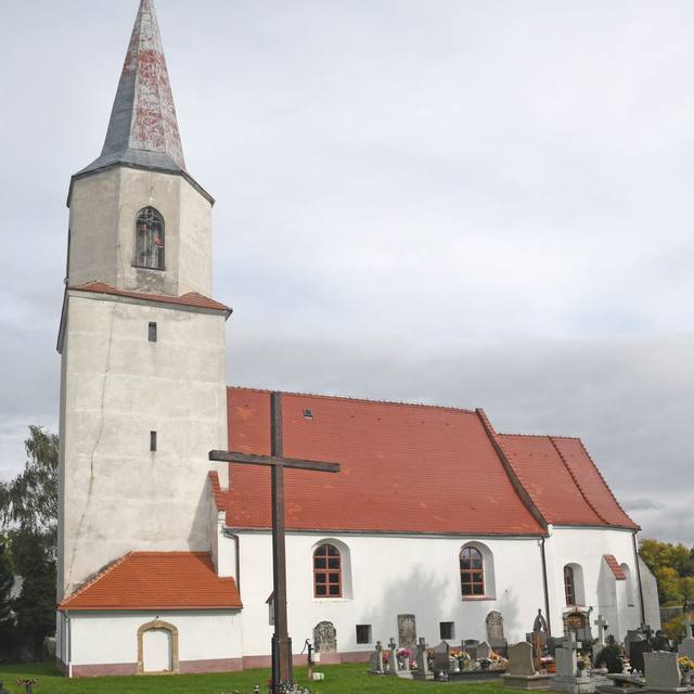 Kościół – Parafia Narodzenia Najświętszej Maryi Panny, Osiek Łużycki