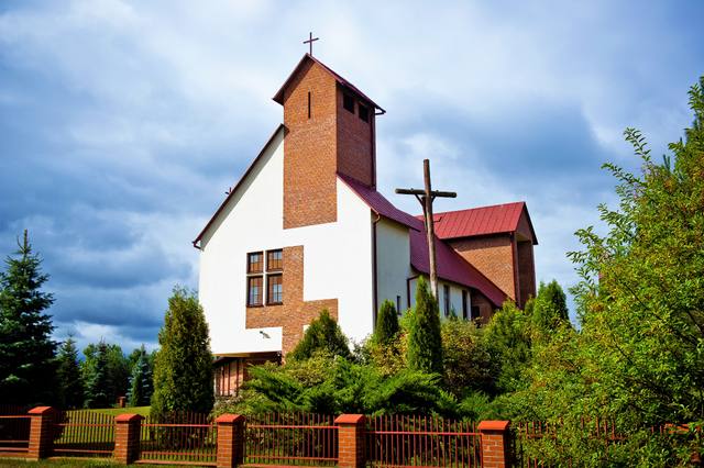 Kościół – Parafia NMP Królowej Polski, Dubeczno