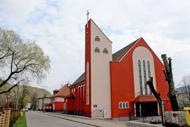 Kościół – Parafia Zesłania Ducha Świętego, Boguszów-Gorce