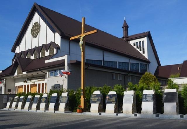 Kościół – Parafia Wszystkich Świętych, Starachowice