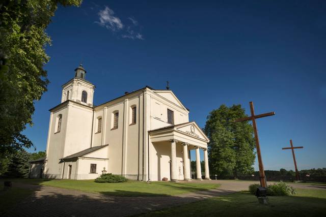 Kościół – Parafia Świętego Stanisława Biskupa i Męczennika, Skrzeszew
