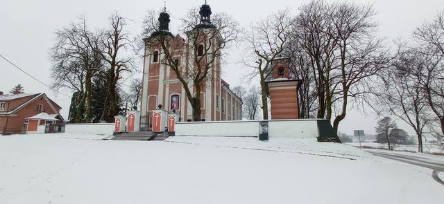 Kościół – Parafia Św. Jana Chrzciciela, Sadłowo