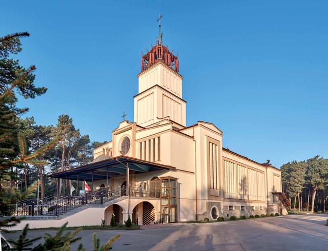 Kościół – Parafia Najświętszej Maryi Panny Saletyńskiej, Ostrowiec Świętokrzyski