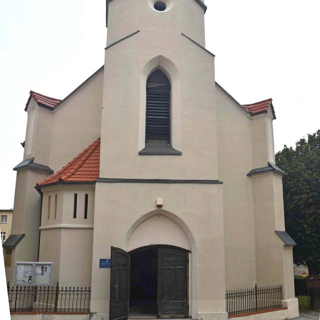 Kościół – Parafia Trójcy Świętej, Rudna