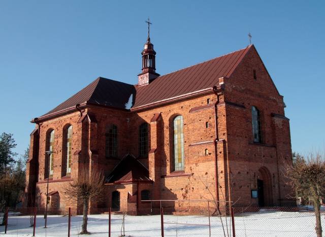Kościół – Parafia Świętej Trójcy, Chotcza
