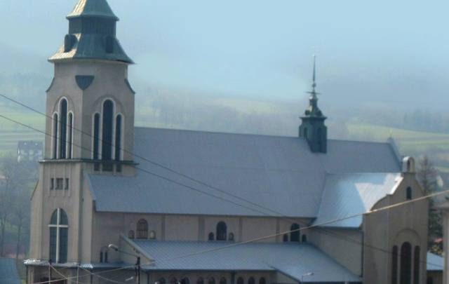 Kościół – Parafia Matki Bożej Szkaplerznej, Dobra