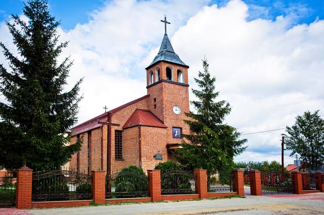 Kościół – Parafia Św. Teresy od Dzieciątka Jezus, Rozkopaczew