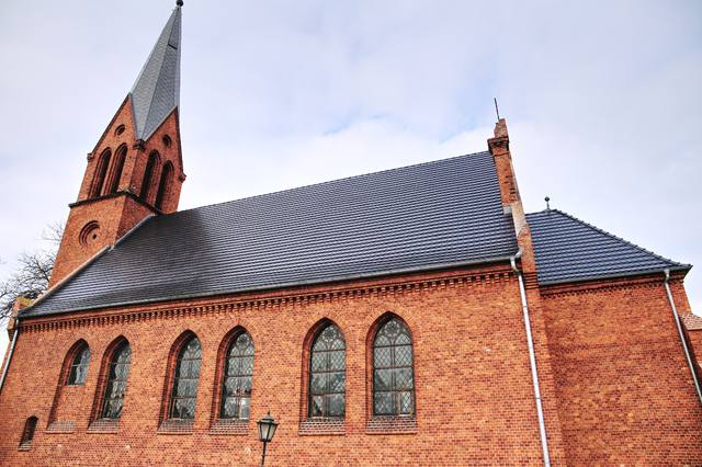 Kościół – Parafia Św. Józefa, Raczyn