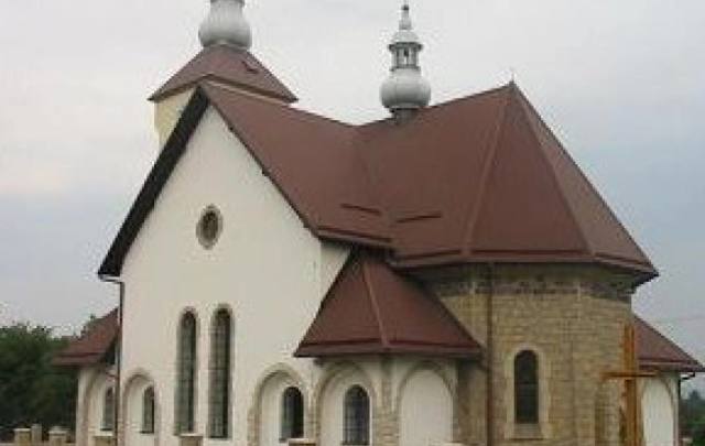 Kościół – Parafia Najświętszego Serca Pana Jezusa, Stróża