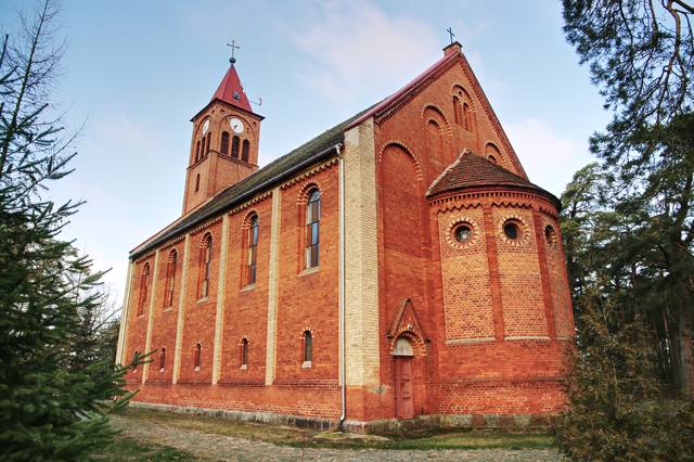 Kościół – Parafia Najświętszego Serca Pana Jezusa, Rojewice