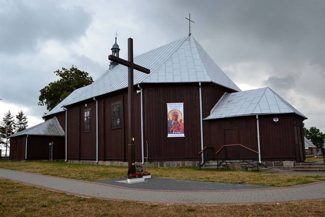 Kościół – Parafia Św. Leonarda, Grzebsk