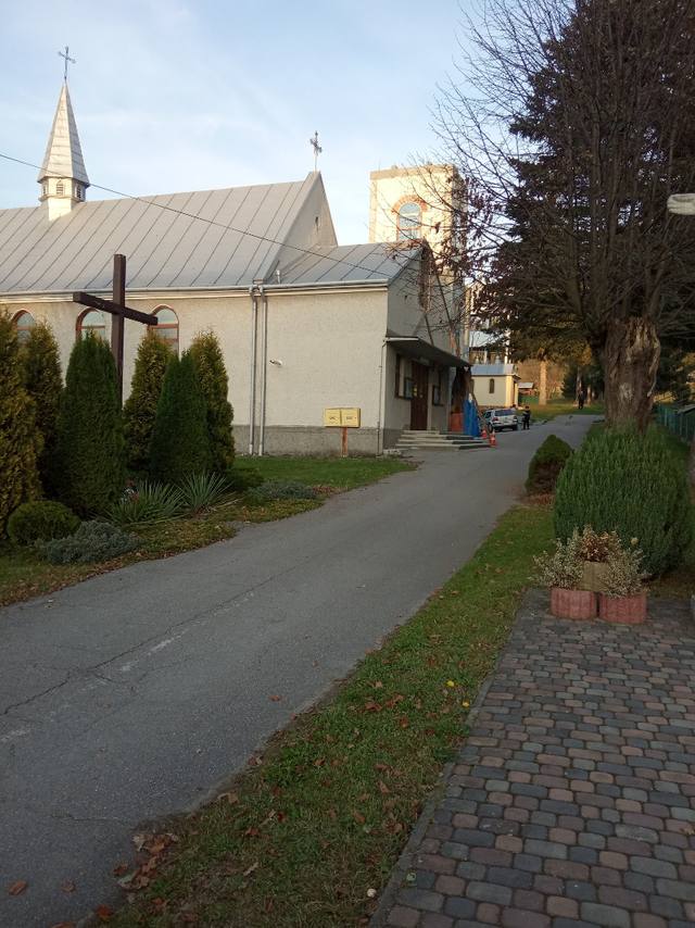 Kościół – Parafia Matki Bożej Królowej Polski, Zaborów