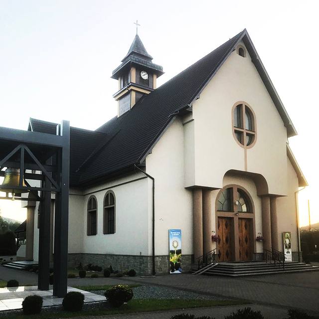 Kościół – Parafia Św. Stanisława Biskupa i Męczennika, Stryszawa (Dolna)