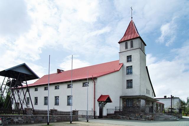 Kościół – Parafia Najświętszej Maryi Panny Matki Miłosierdzia, Stężyca