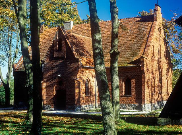 Kościół – Parafia Narodzenia Najświętszej Maryi Panny, Glaznoty