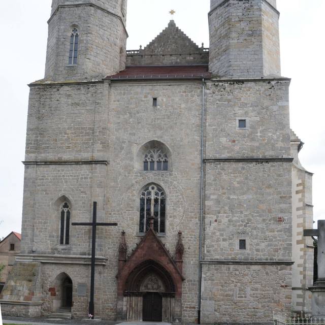 Kościół – Parafia Wniebowzięcia Najświętszej Maryi Panny, Lwówek Śląski