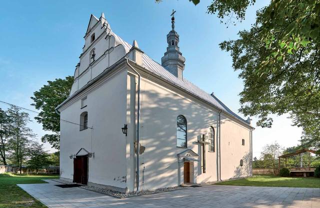 Kościół – Parafia Przemienienia Pańskiego i Ducha Świętego, Wiśniowa