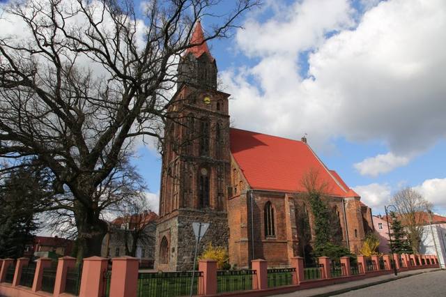 Kościół – Parafia MB Częstochowskiej, Maszewo