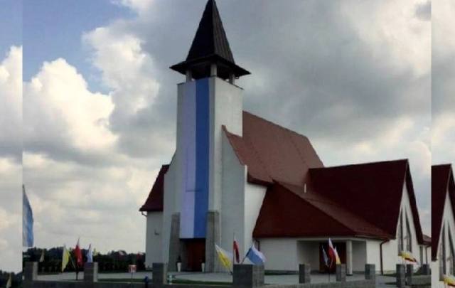 Kościół – Parafia Matki Bożej Pięknej Miłości, Proszówki