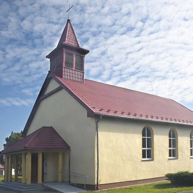 Kościół – Parafia Matki Bożej Wspomożenia Wiernych, Żarska Wieś