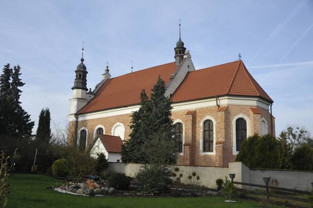 Kościół – Parafia Nawiedzenia Najświętszej Maryi Panny, Pruszcz
