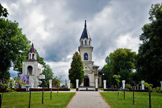 Kościół – Parafia Św. Rajmunda, Hańsk