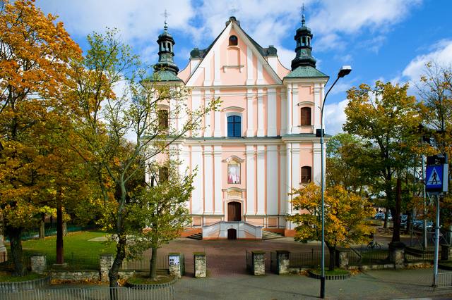 Kościół – Parafia Podwyższenia Krzyża Świętego, Łuków