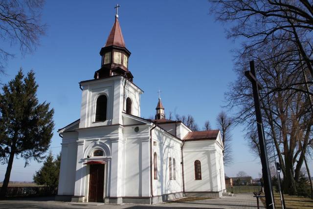 Kościół – Parafia Świętego Michała Archanioła, Cześniki