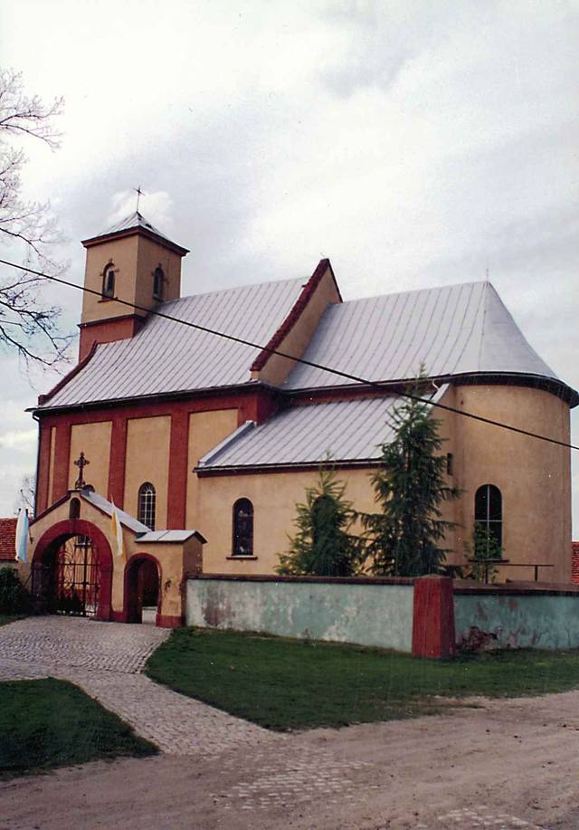 Kościół – Parafia Św. Michała Archanioła, Wszemirów