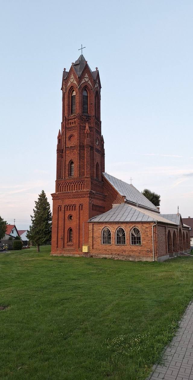 Kościół – Parafia św. Wojciecha BM, Krzemlin