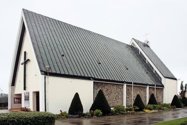 Kościół – Parafia Niepokalanego Serca Najświętszej Maryi Panny, Laskowice Pomorskie