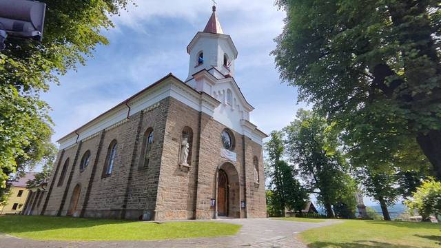 Kościół – Parafia Św. Wojciecha Biskupa i Męczennika, Mucharz