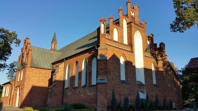 Kościół – Parafia Trójcy Świętej, Rypin