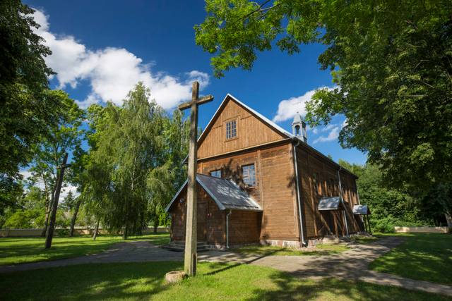 Kościół – Parafia Trójcy Świętej, Grodzisk k. Sterdyni
