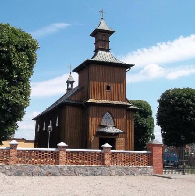 Kościół – Parafia Św. Leonarda, Chociszewo