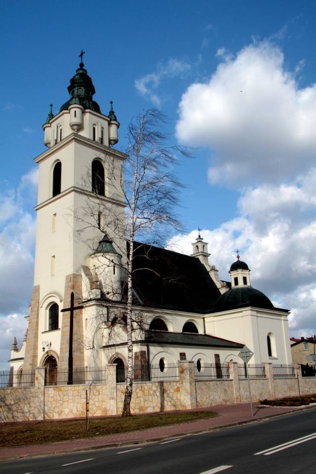 Kościół – Parafia Św. Macieja Apostoła, Klwów