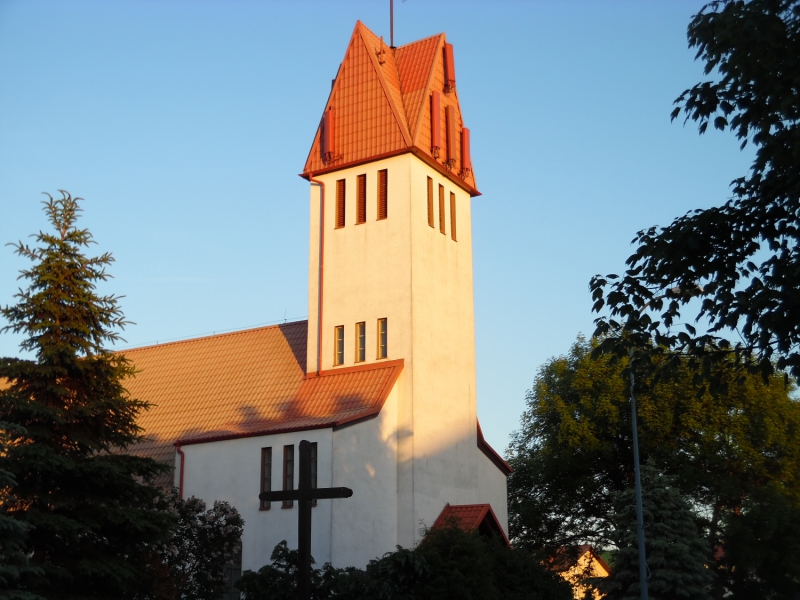 Kościół – Parafia Św. Antoniego Padewskiego, Karwia