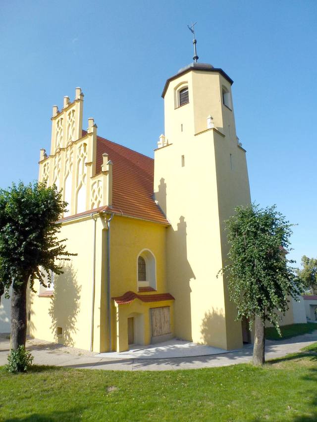 Kościół – Parafia Św. Jadwigi, Mokrzeszów
